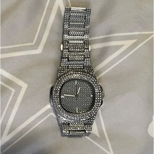 Men’s fashion bling diamond(crystal) and silver stainless steel watch!